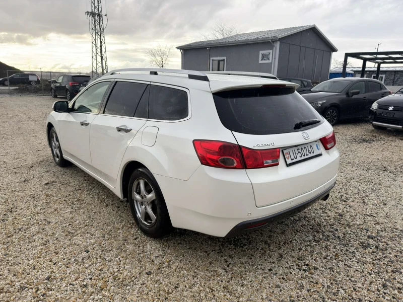 Honda Accord 2.0i V-TEC, снимка 6 - Автомобили и джипове - 53249880