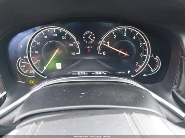 BMW 750  - изображение 10