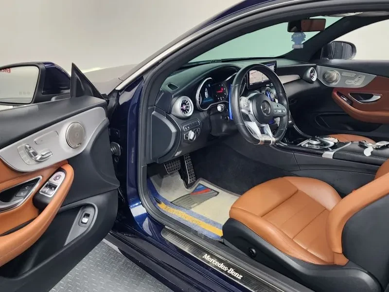 Mercedes-Benz C 220  4Matic Coupe, снимка 10 - Автомобили и джипове - 56736963