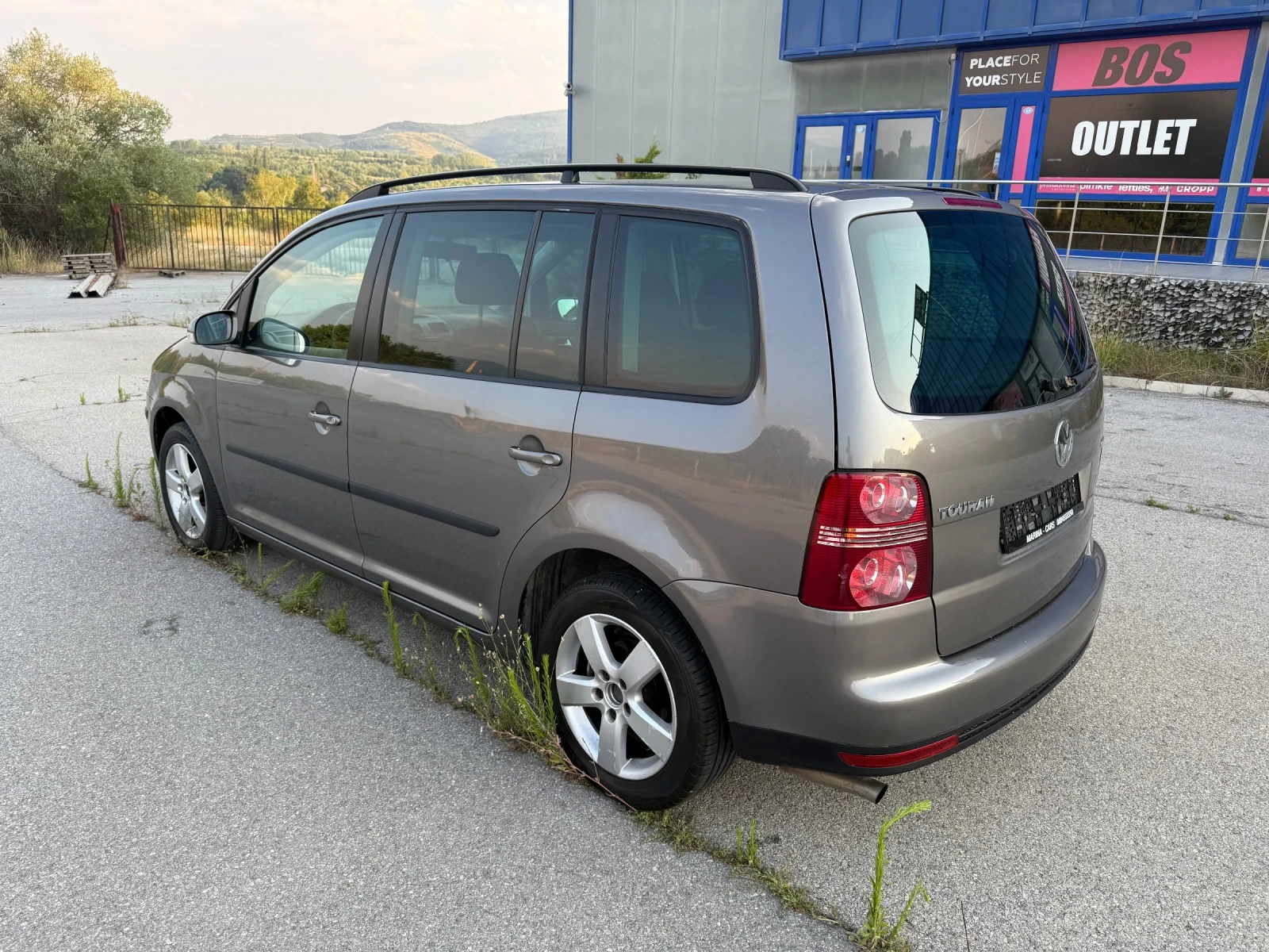 VW Touran 2.0i Метан 7 места  - изображение 5