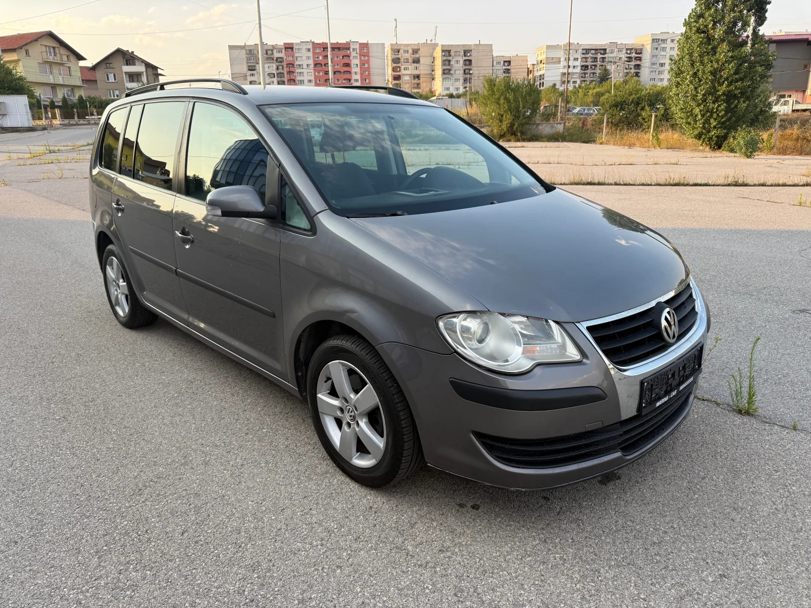 VW Touran 2.0i Метан 7 места  - изображение 2
