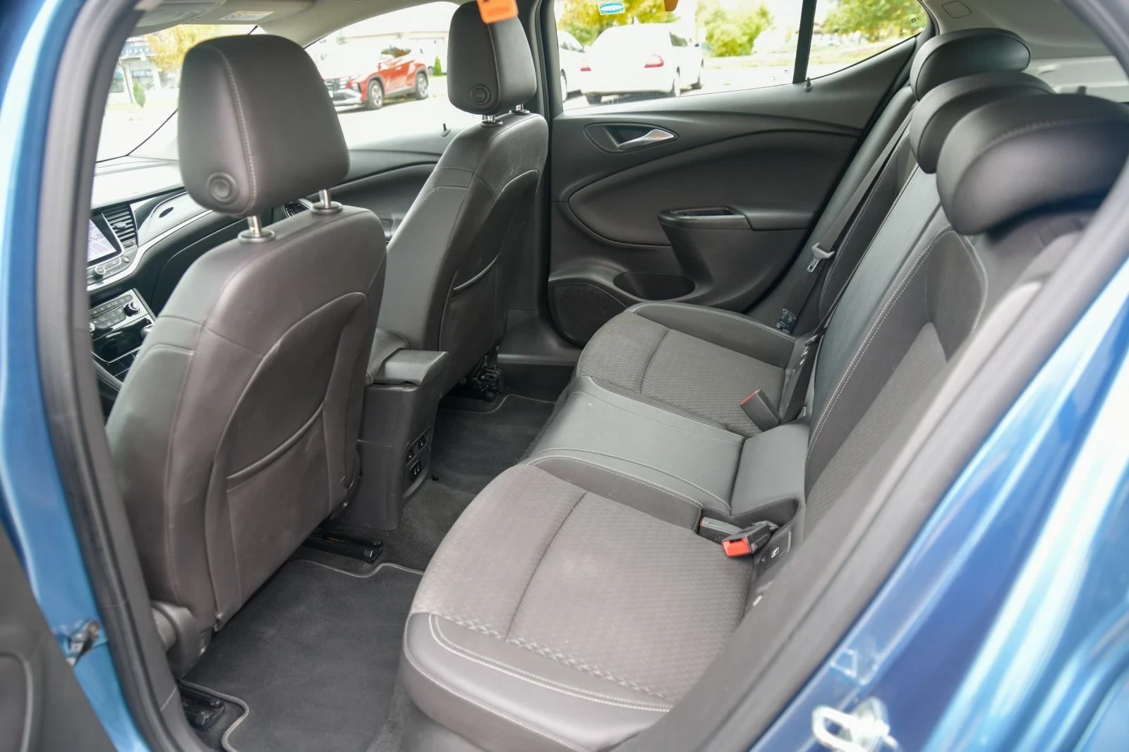 Opel Astra K - изображение 6