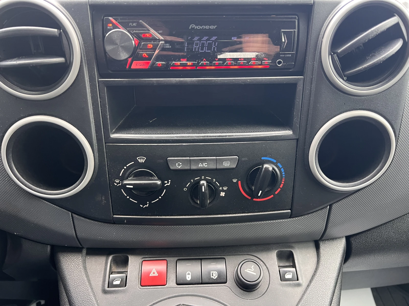 Citroen Berlingo VAN/1.6BlueHDi/75К.С./5МТ/N1/10 БРОЯ | Mobile.bg — изображение 11