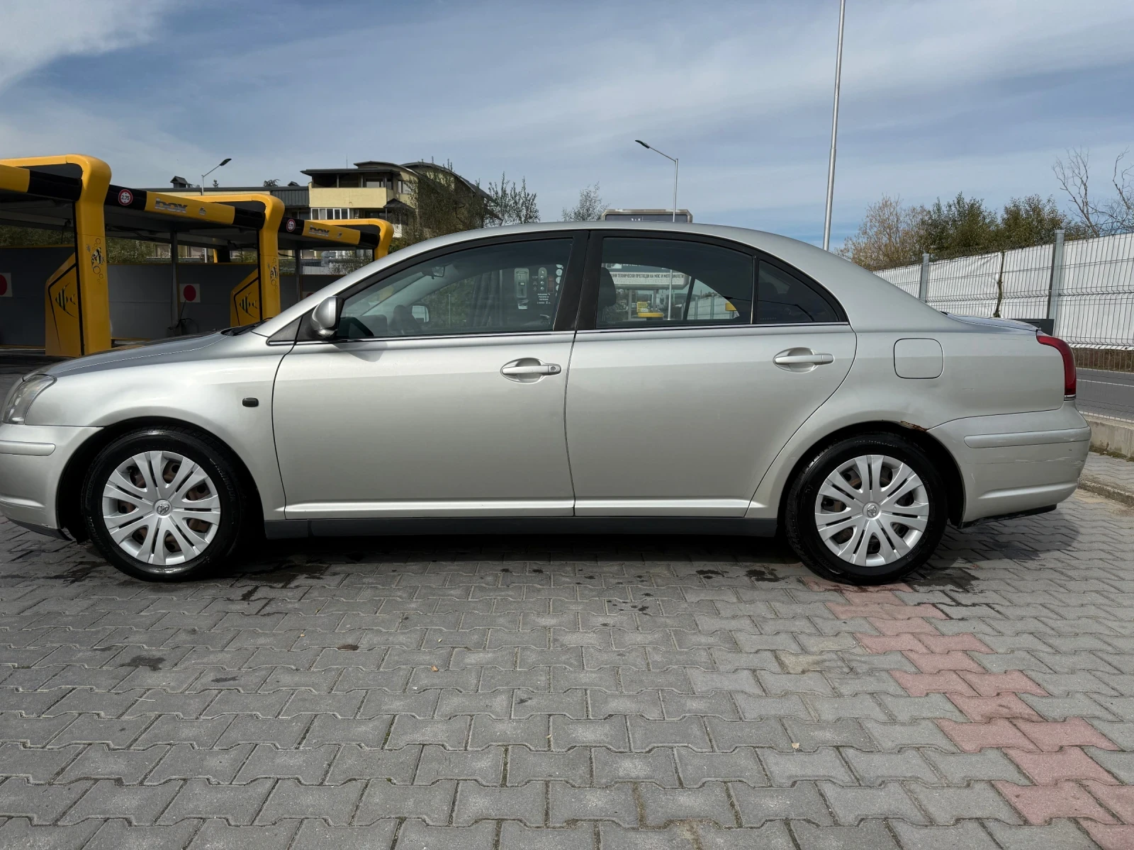 Toyota Avensis 2.0 D4D - изображение 2