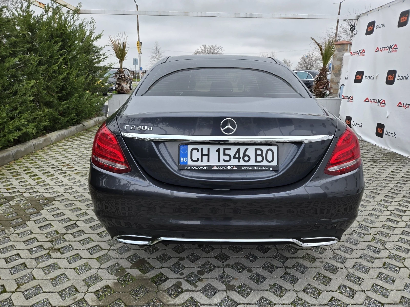 Mercedes-Benz C 220 2.2CDI-170кс= АВТОМАТ= ПАНОРАМА= KEYLESS= LED - изображение 4