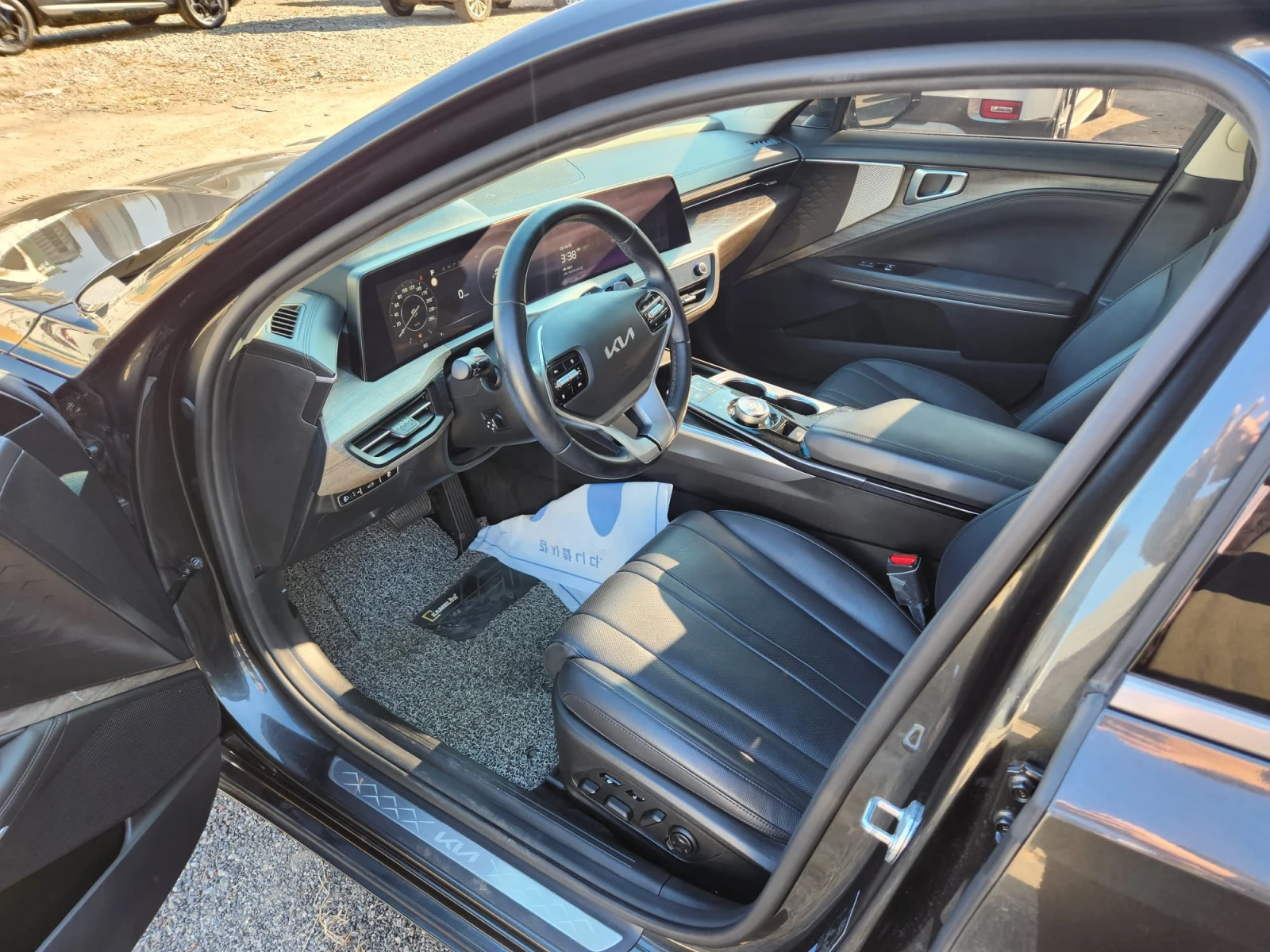 Kia K8 3.5 Lpi, снимка 16 - Автомобили и джипове - 54333655