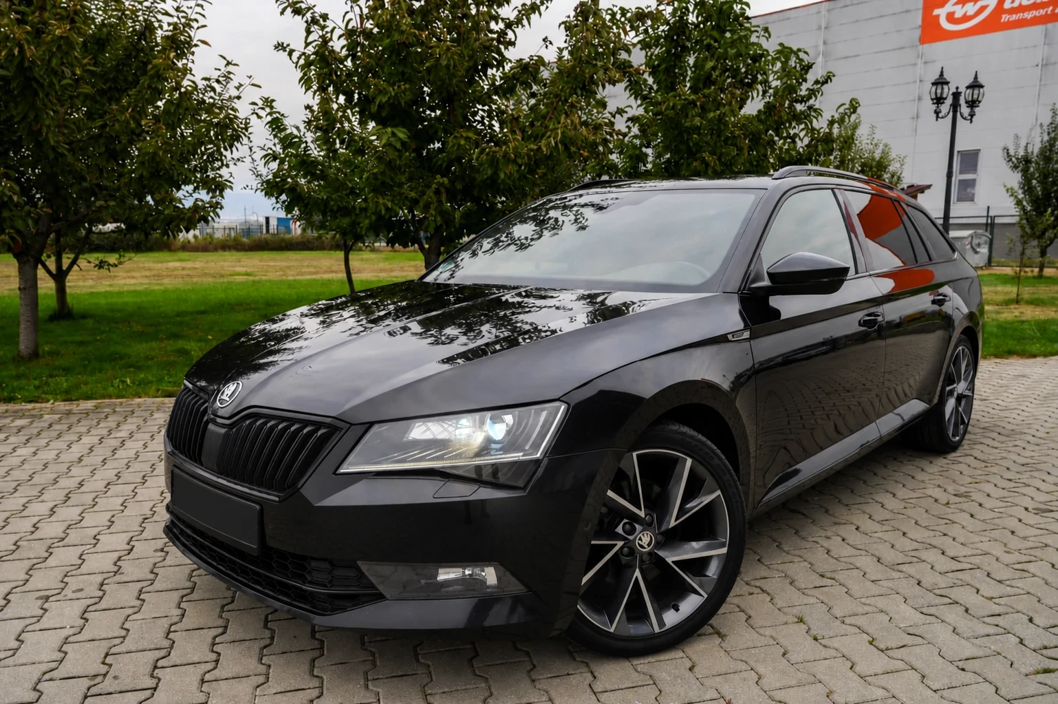 Skoda Superb Skoda Superb III 2.0 TDI Sport Line DSG Alcantara, снимка 5 - Автомобили и джипове - 54420459