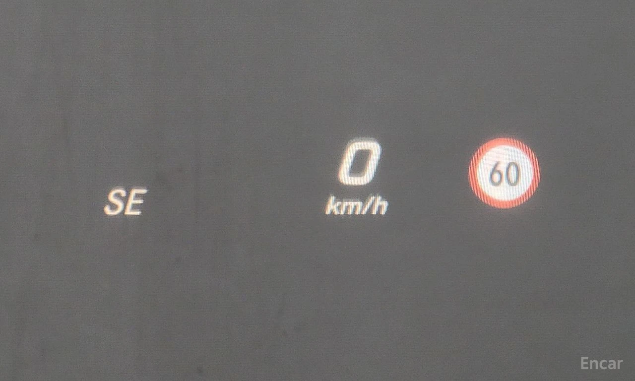 Mercedes-Benz E 400 4MATIC* HEAD-UP* 360CAMERA* PANOROOF* BURMESTER* , снимка 12 - Автомобили и джипове - 54445468