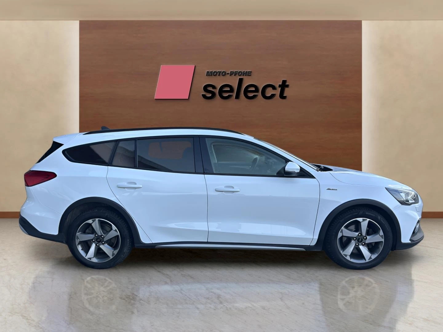 Ford Focus 1.0 EcoBoost, снимка 5 - Автомобили и джипове - 54541156