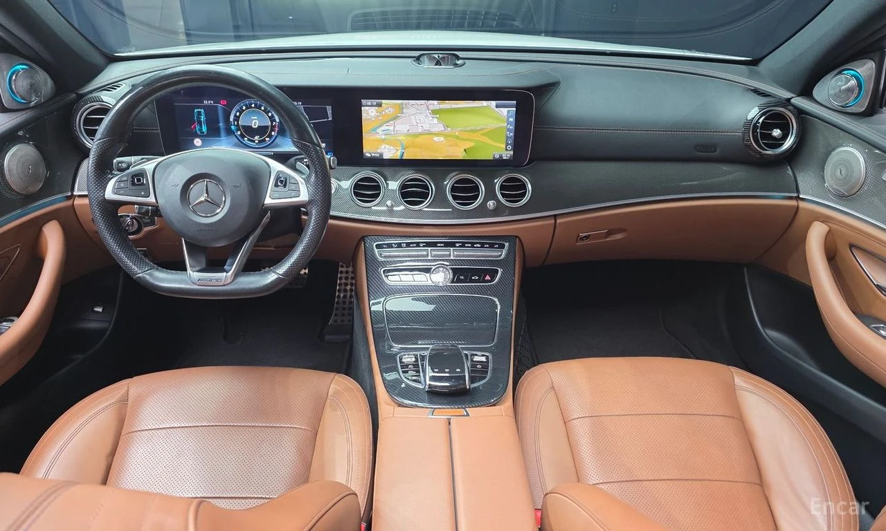 Mercedes-Benz E 300 4MATIC* AMG* BURMESTER 3D* HEAD-UP* ОБДУХВАНЕ* 360, снимка 10 - Автомобили и джипове - 54599133