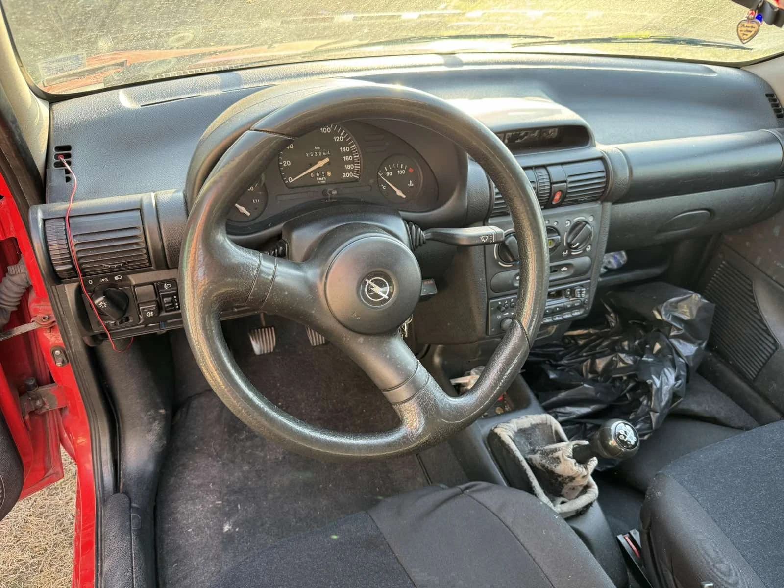 Opel Corsa Хечбек , снимка 10 - Автомобили и джипове - 54628691