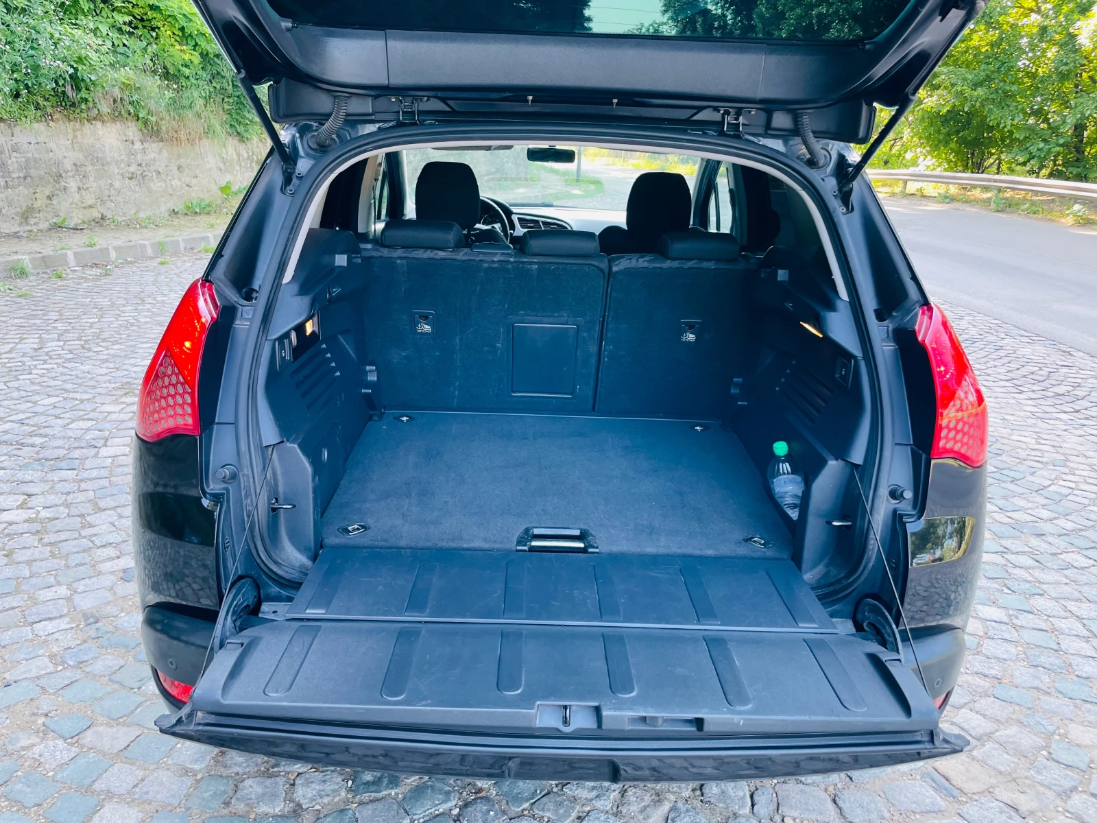 Peugeot 3008 1.6HDI* 109к.с-АВТОМАТИК, снимка 17 - Автомобили и джипове - 54915440