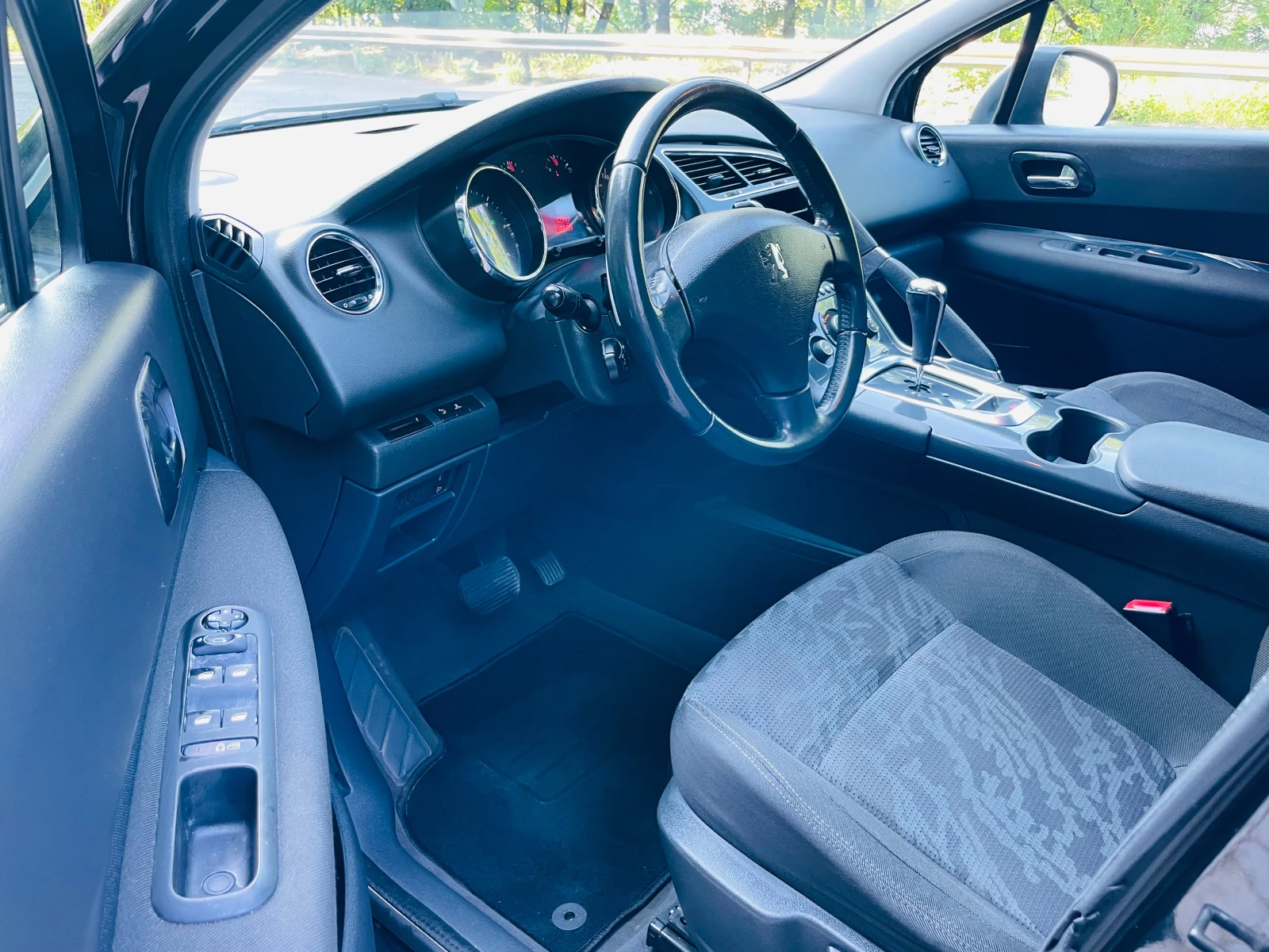 Peugeot 3008 1.6HDI* 109к.с-АВТОМАТИК, снимка 8 - Автомобили и джипове - 54915440