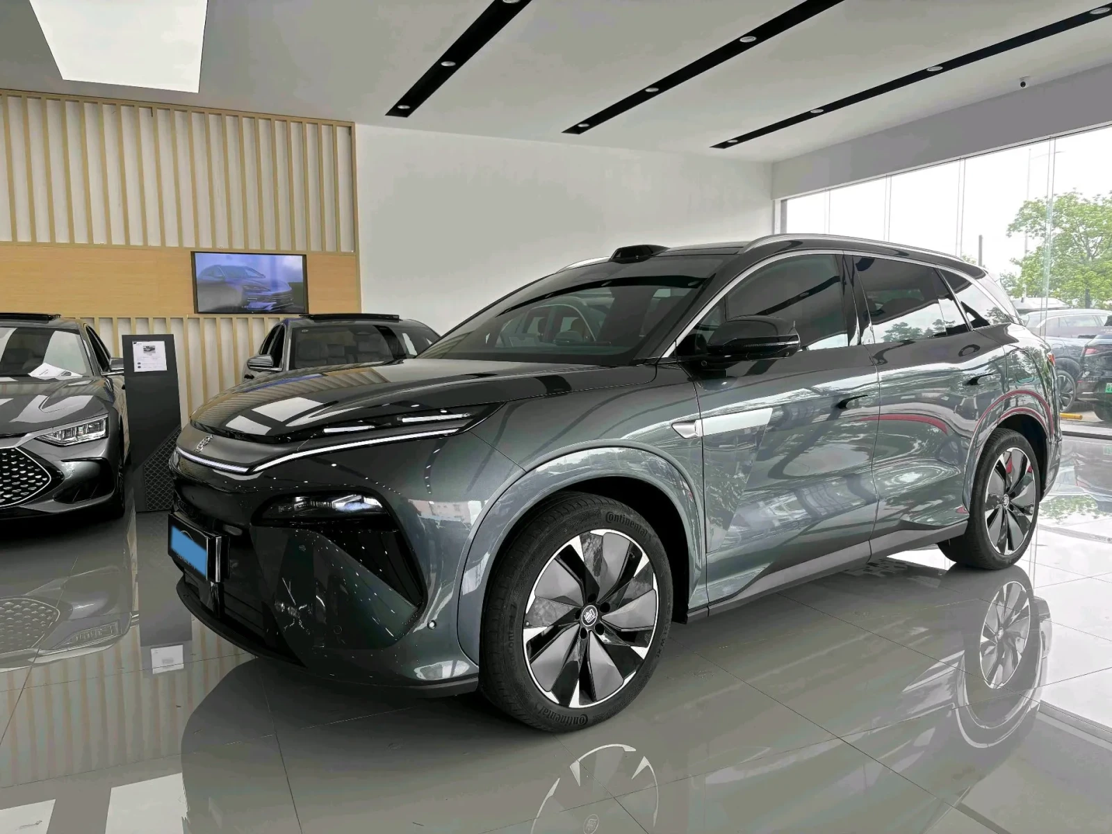 BYD Tang L AWD 6+ 1 ДДС Ф-ра