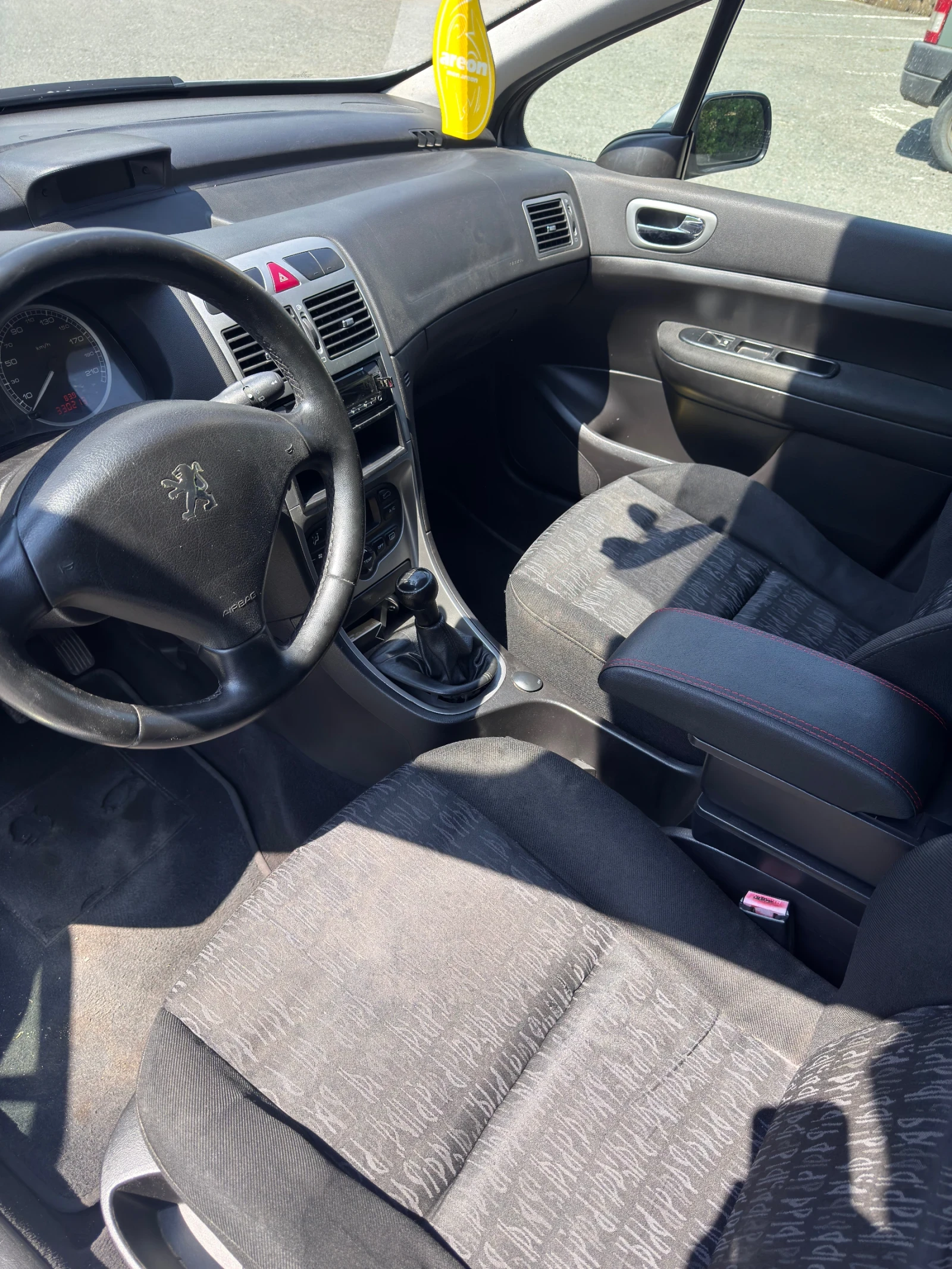 Peugeot 307 1.6 Газ/Бензин, снимка 5 - Автомобили и джипове - 55051057