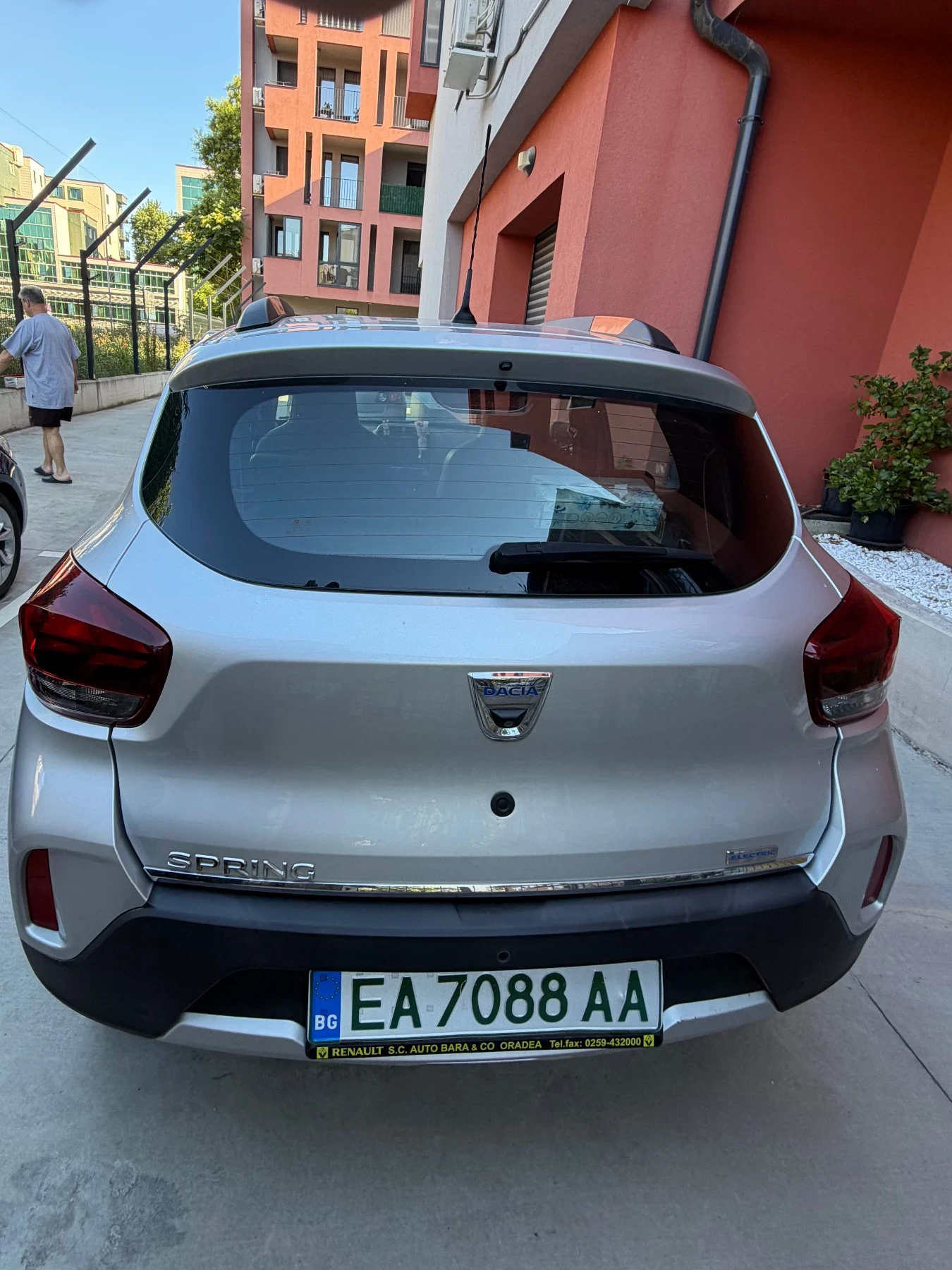 Dacia Spring, снимка 4 - Автомобили и джипове - 55294499
