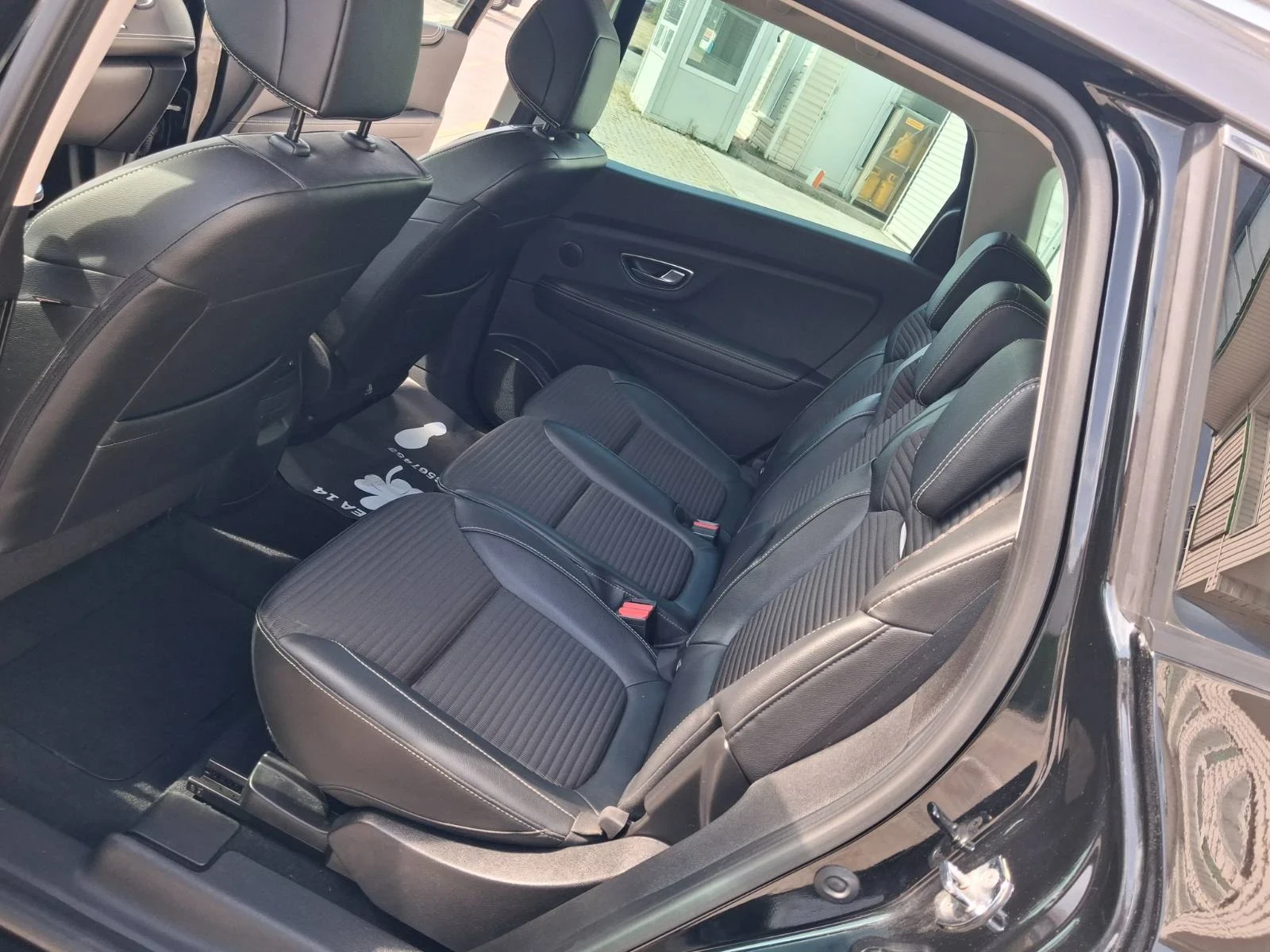 Renault Grand scenic 1. 7 euro6 BOSE   СЕМЕЕН КОМФОРТ С ХАРАКТЕР! , снимка 12 - Автомобили и джипове - 56150613