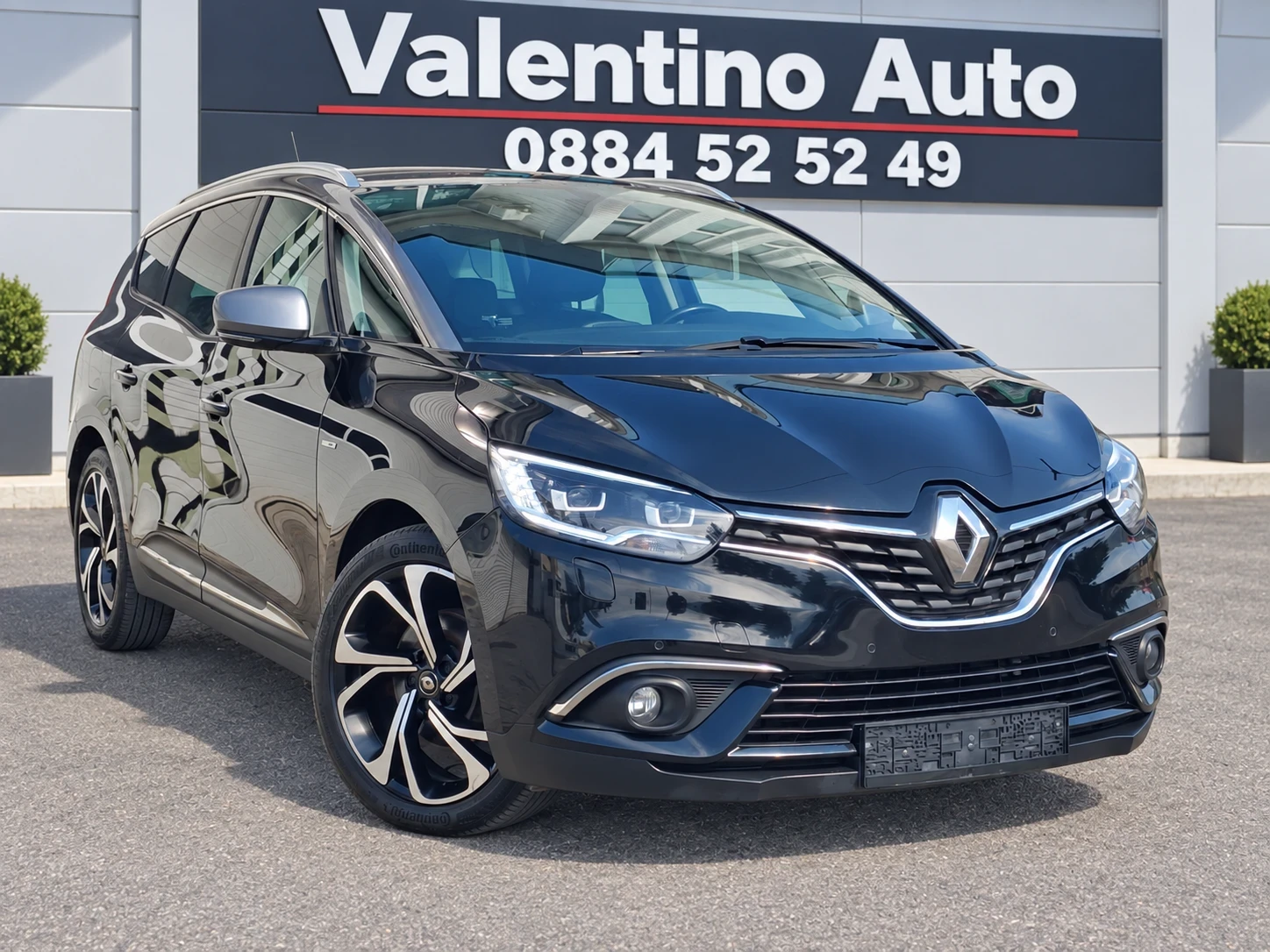 Renault Grand scenic 1. 7 euro6 BOSE   СЕМЕЕН КОМФОРТ С ХАРАКТЕР! 