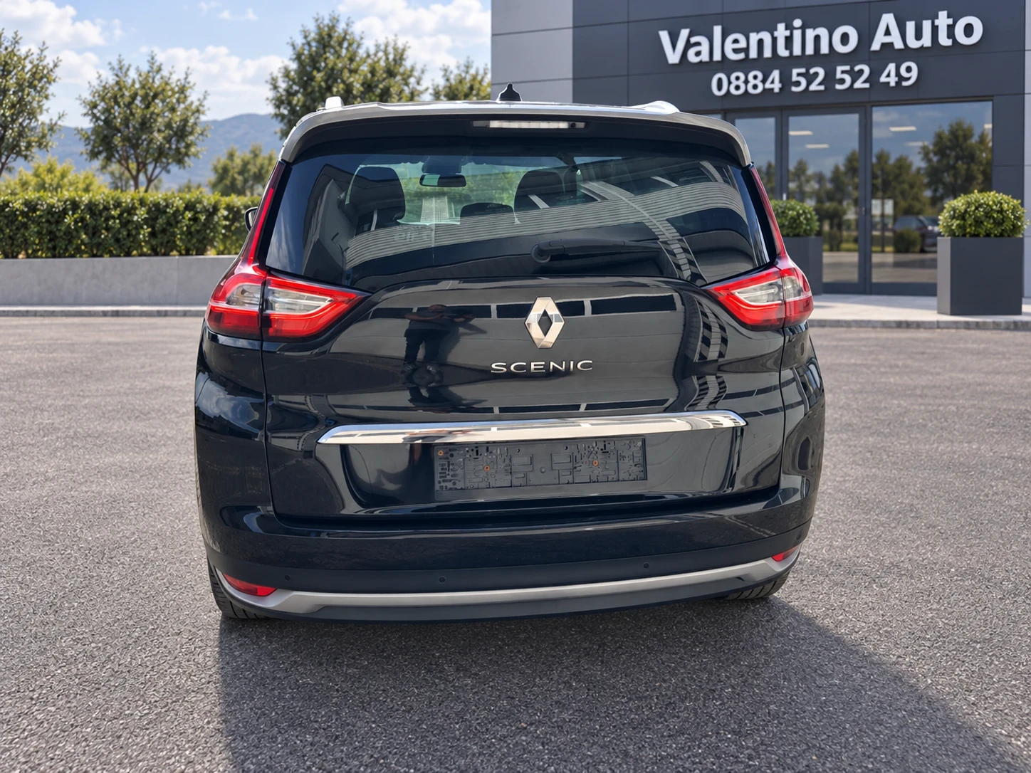 Renault Grand scenic 1. 7 euro6 BOSE   СЕМЕЕН КОМФОРТ С ХАРАКТЕР! , снимка 4 - Автомобили и джипове - 56150613