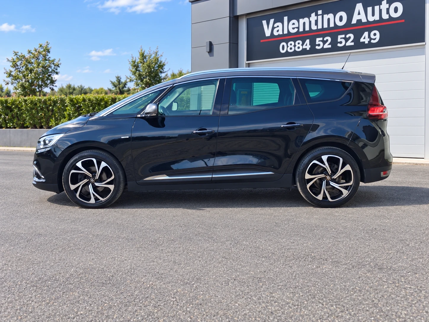 Renault Grand scenic 1. 7 euro6 BOSE   СЕМЕЕН КОМФОРТ С ХАРАКТЕР! , снимка 5 - Автомобили и джипове - 56150613