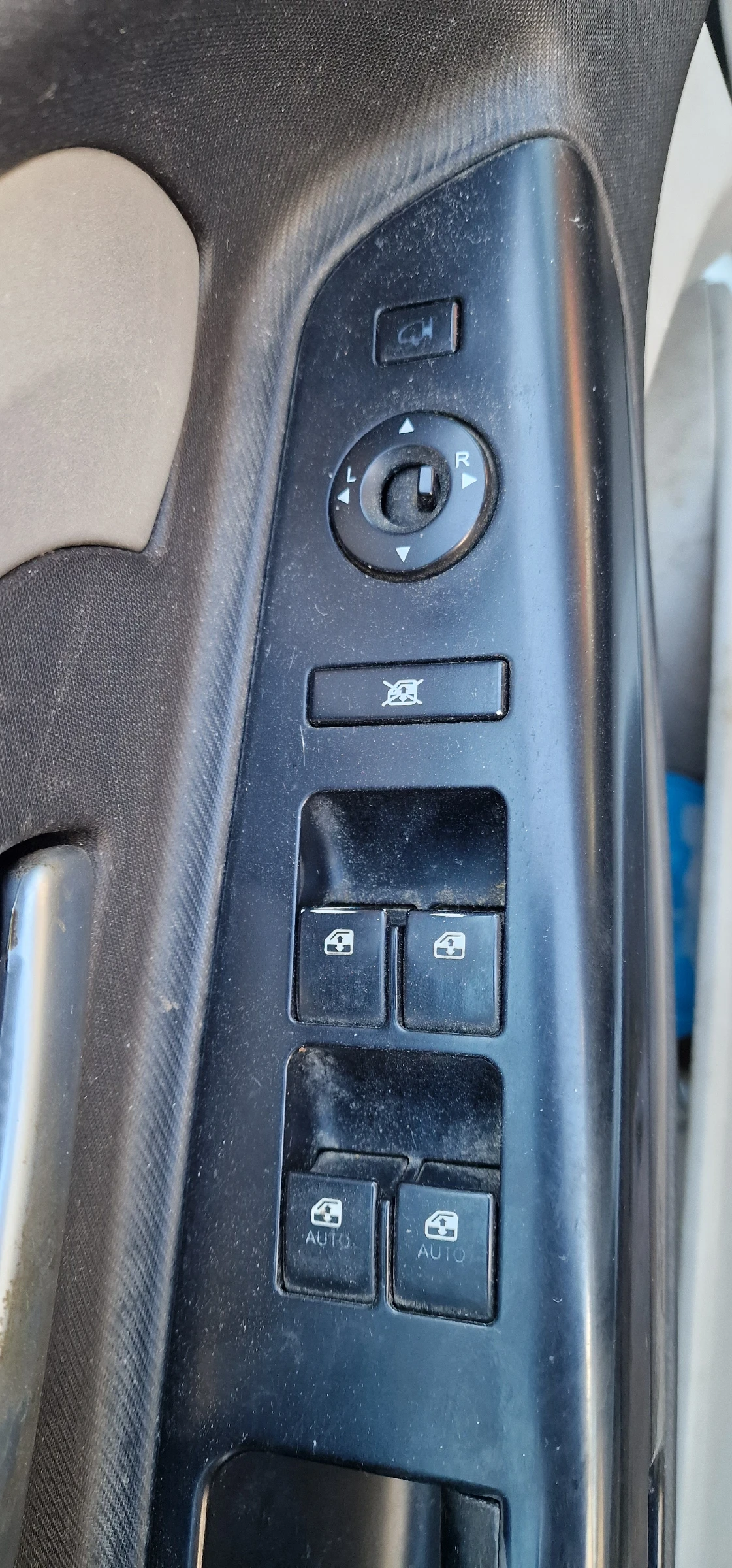 Kia Ceed 1.6 crdi, снимка 8 - Автомобили и джипове - 56344036