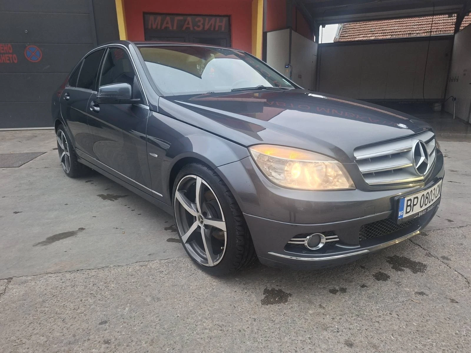 Mercedes-Benz C 200, снимка 2 - Автомобили и джипове - 56635534