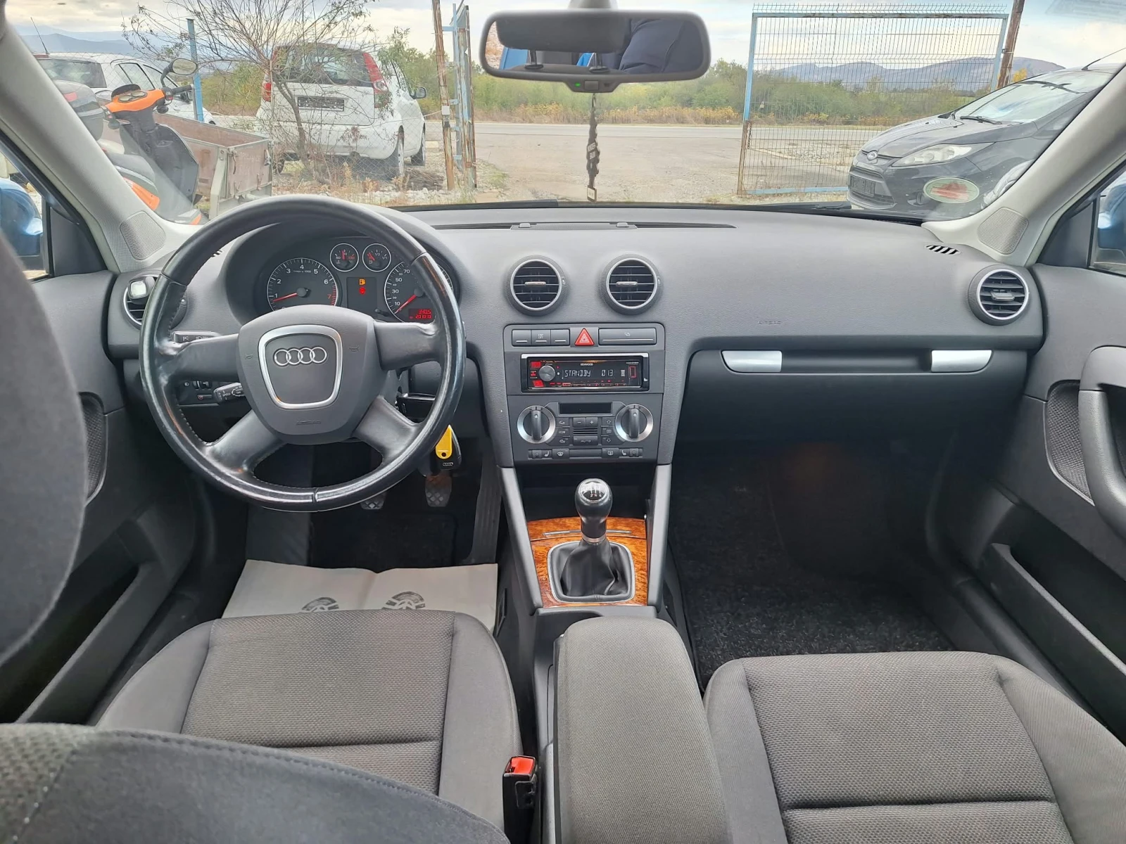 Audi A3 8P 1.6i, снимка 7 - Автомобили и джипове - 56684341