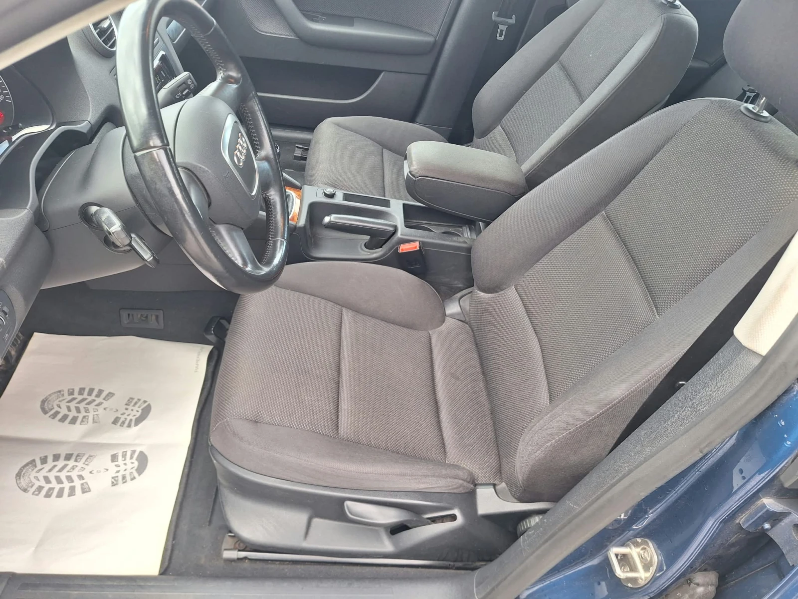 Audi A3 8P 1.6i, снимка 11 - Автомобили и джипове - 56684341