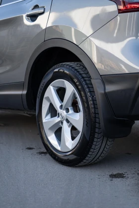 Nissan Qashqai Като нов, снимка 6
