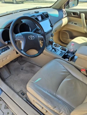 Toyota Highlander 3.5 чист бензин, снимка 15