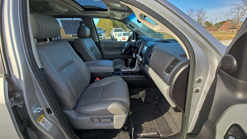 Toyota Sequoia Platinum, снимка 7 - Автомобили и джипове - 46395151