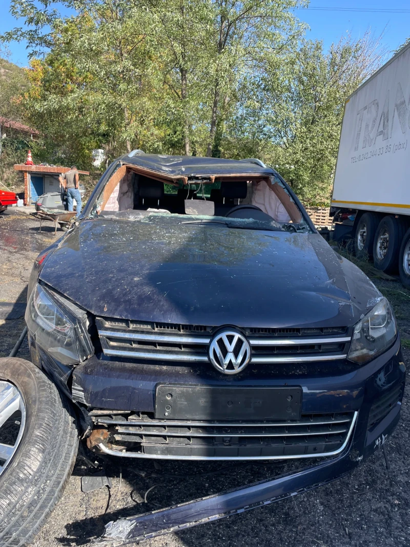 VW Touareg 3.0 TDI, снимка 2 - Автомобили и джипове - 47486875