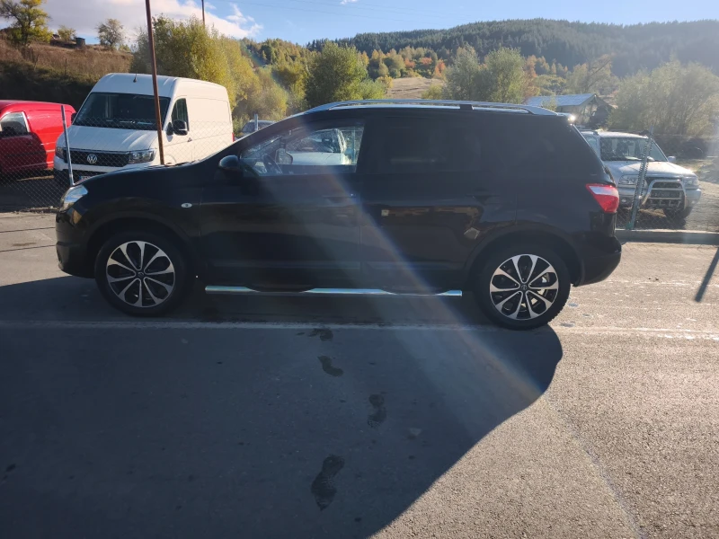 Nissan Qashqai 2.0 benzin + 2, снимка 3 - Автомобили и джипове - 52376092