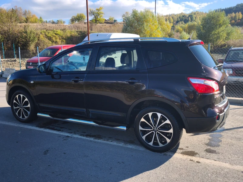 Nissan Qashqai 2.0 benzin + 2, снимка 4 - Автомобили и джипове - 52376092