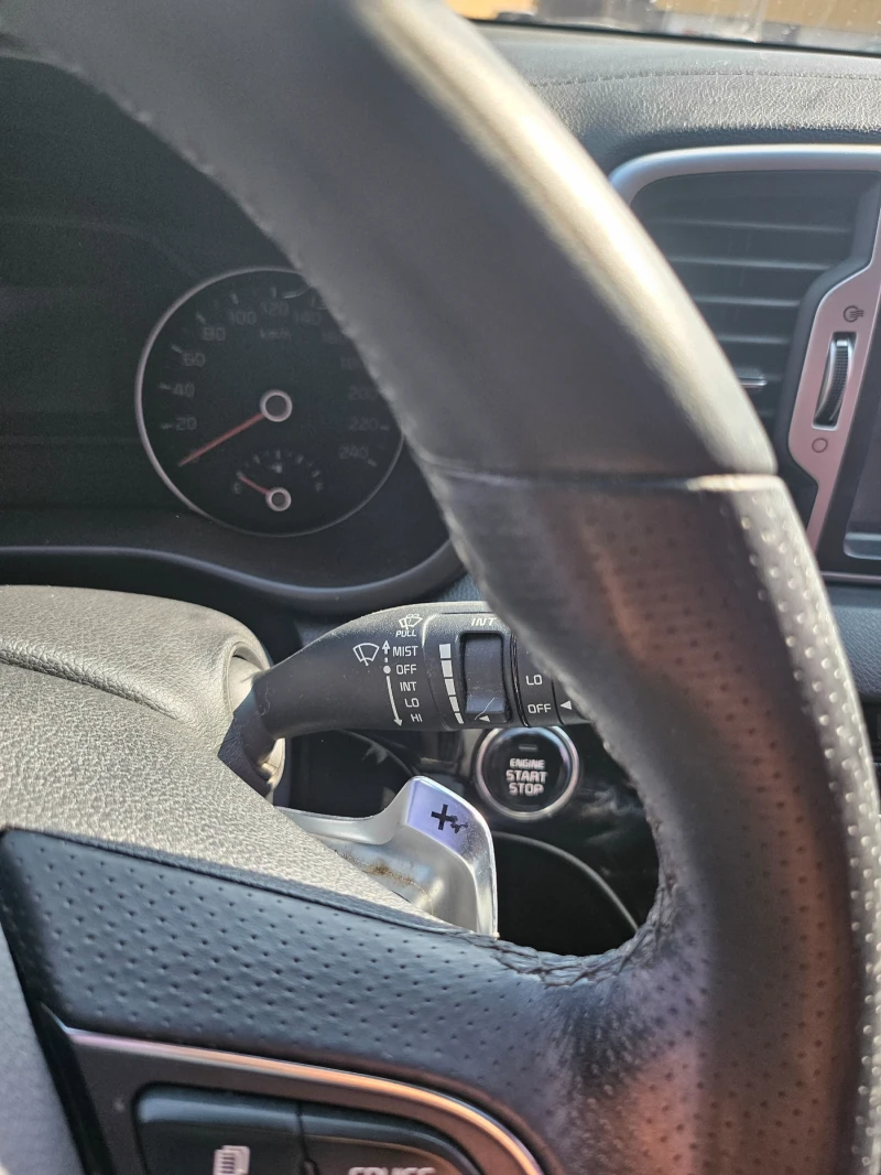 Kia Sportage 1.7 дизел /  7 скорости, снимка 10 - Автомобили и джипове - 52225014