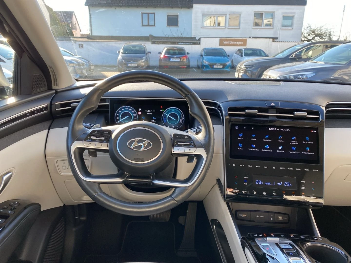 Hyundai Tucson PLUG IN* 4WD* KEYLESS* PANO* DISTR* LED* CAM* NAVI - изображение 6