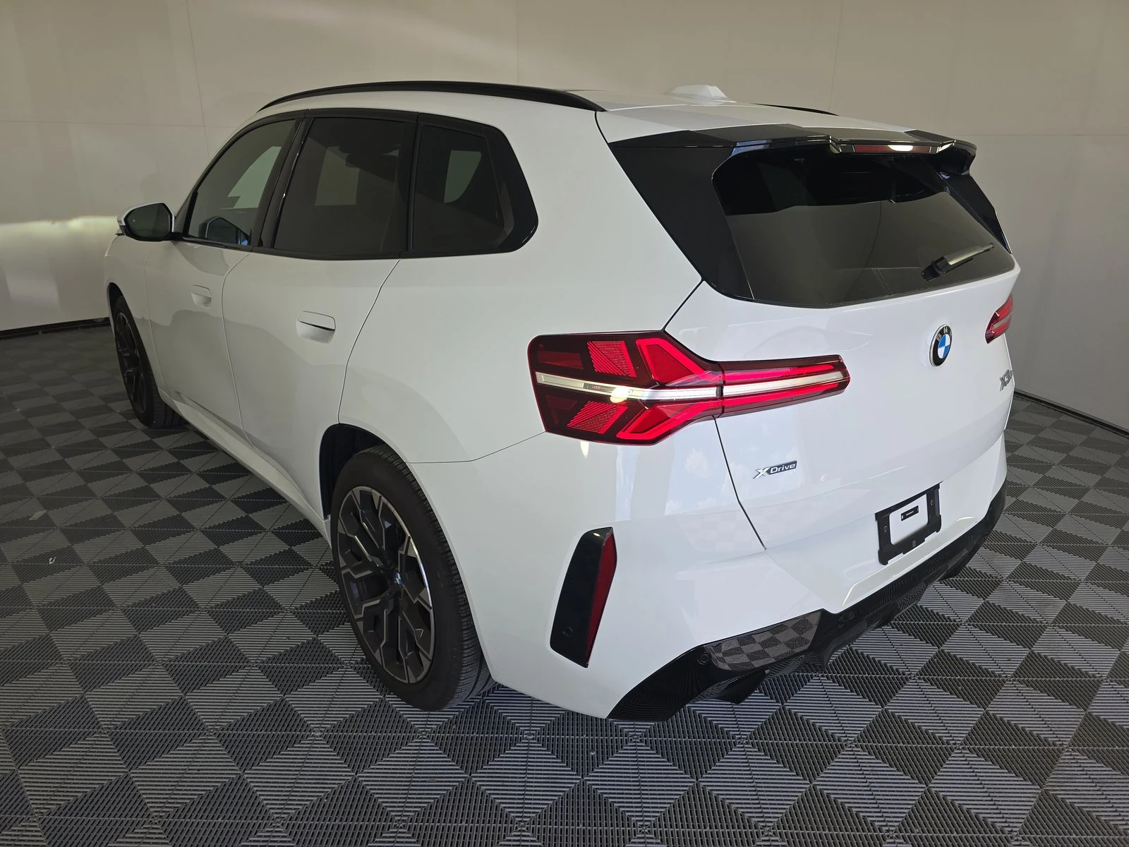 BMW X3 xDrive30i M SPORT LINE - изображение 4