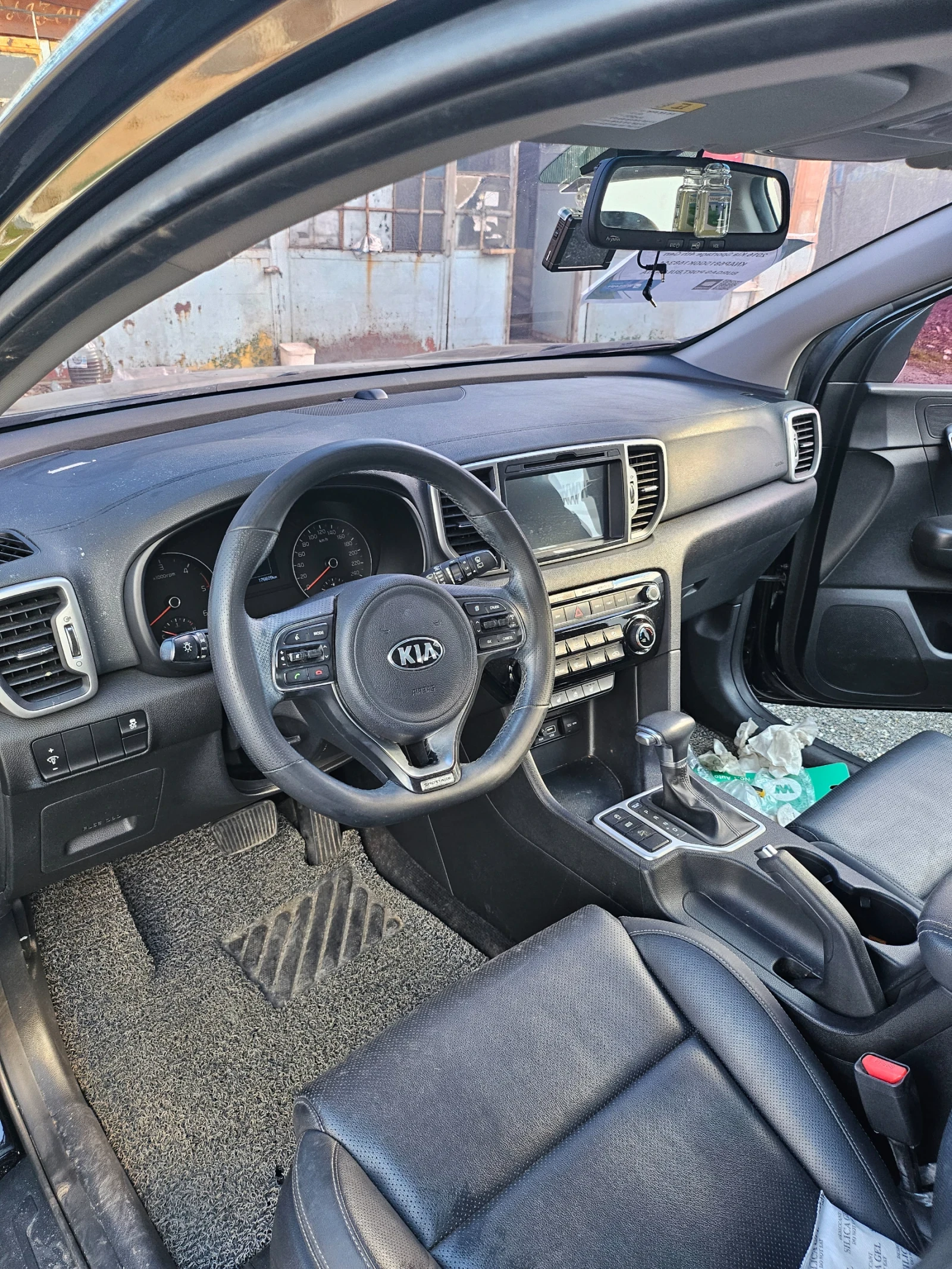 Kia Sportage 1.7 ����� /  7 �������� | Mobile.bg � ����������� 15