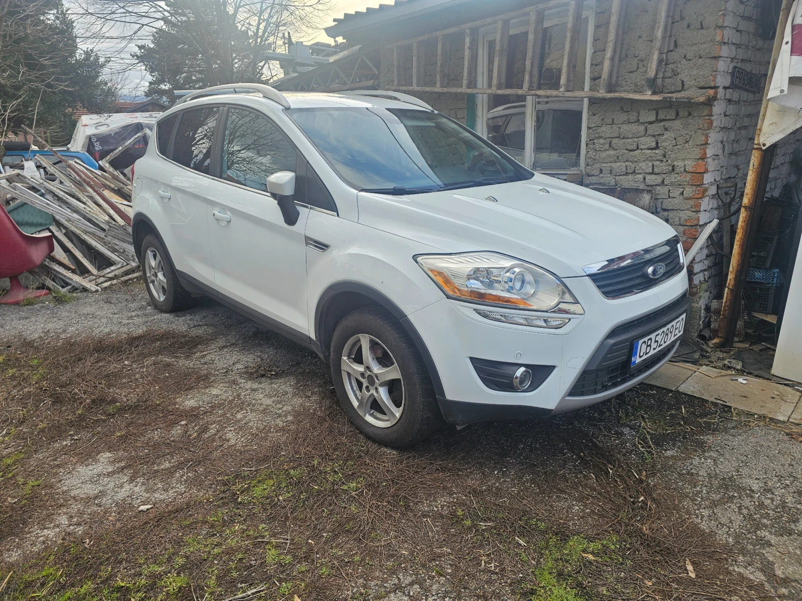 Ford Kuga  - изображение 4