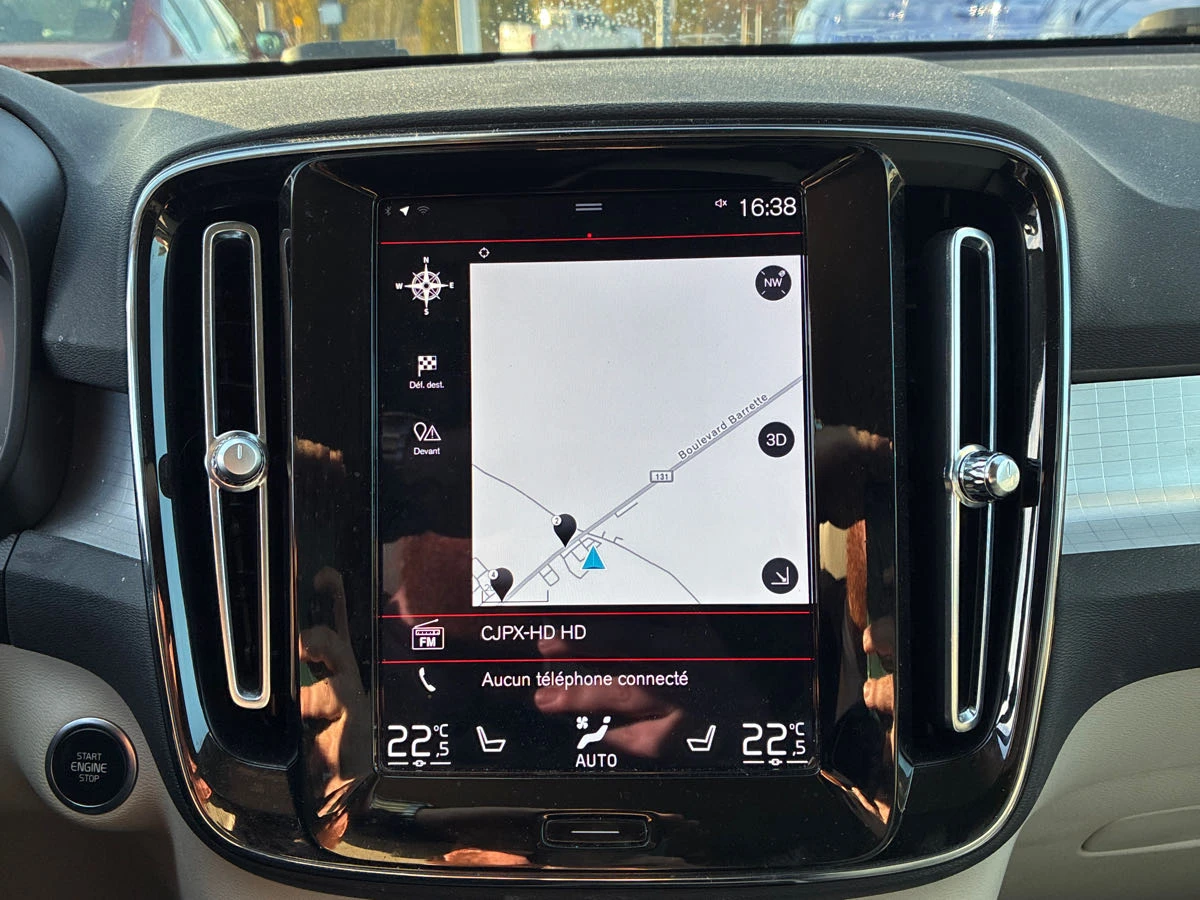 Volvo XC40 * CARFAX* БЕЗ ПЪРВОНАЧАЛНА*  - изображение 9