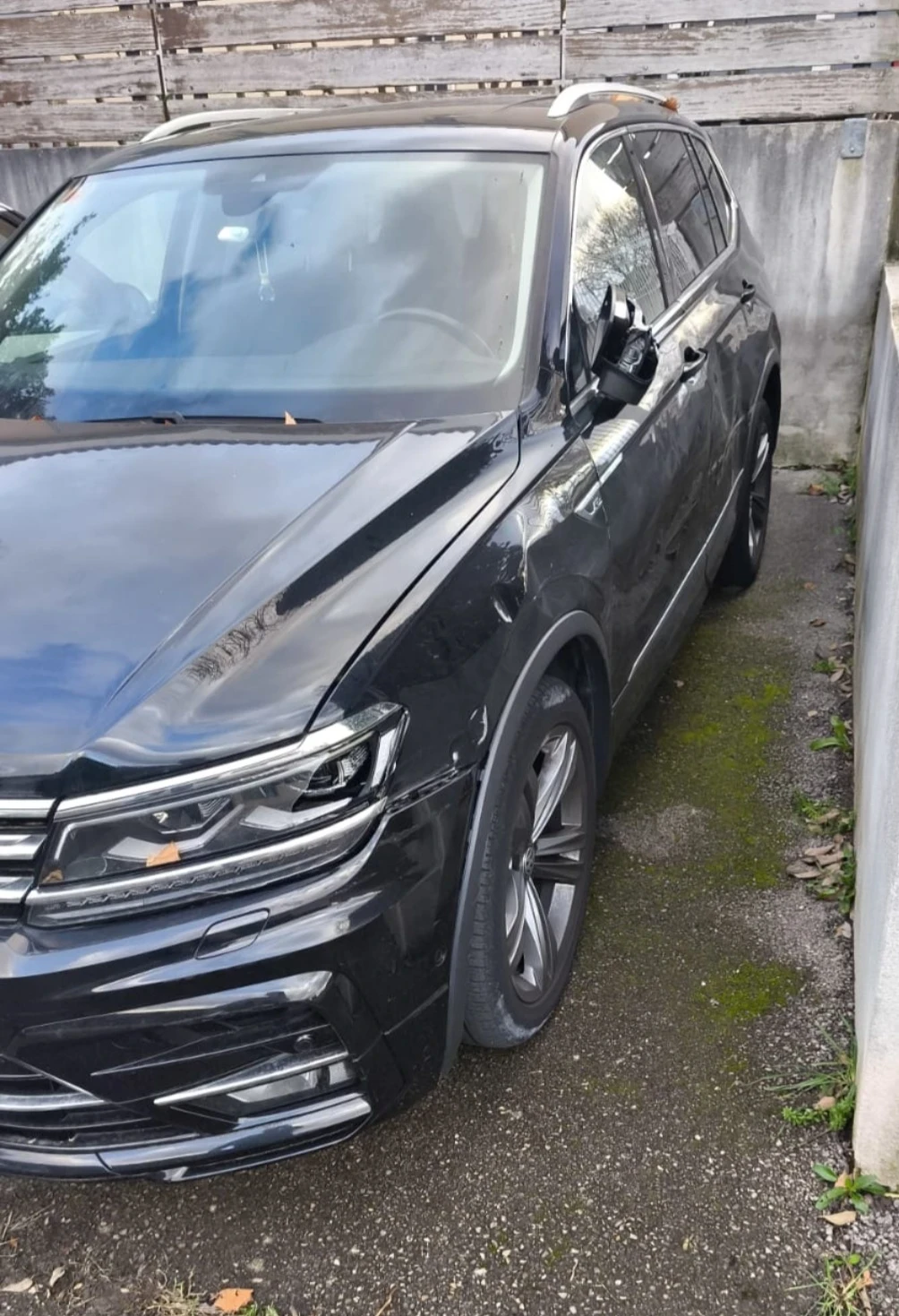 VW Tiguan 2.0d Allroad 4x4 DSG R line , снимка 3 - Автомобили и джипове - 53765017