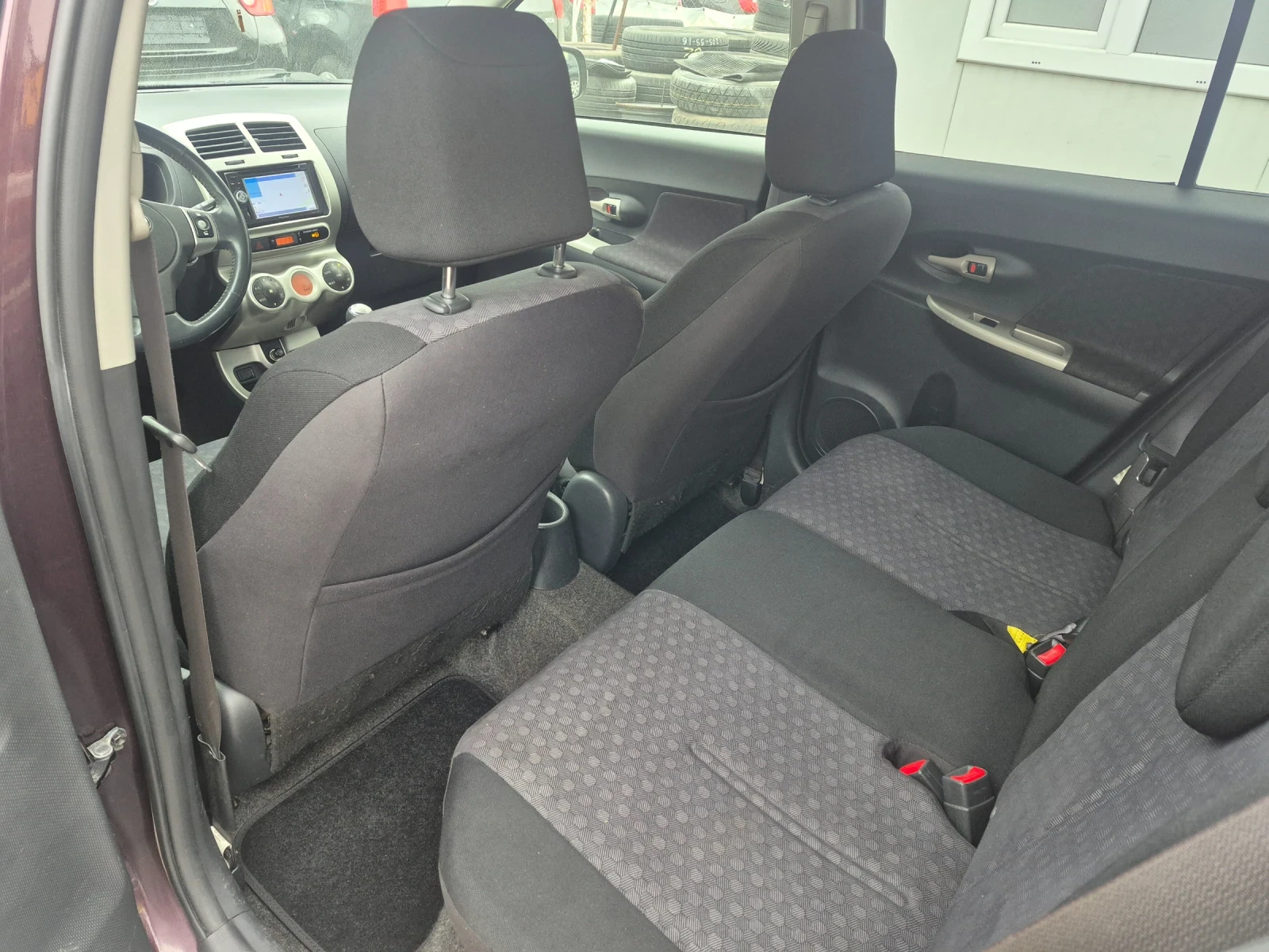 Toyota Urban Cruiser 4+ 4  НАВИГАЦИЯ, снимка 9 - Автомобили и джипове - 53843783