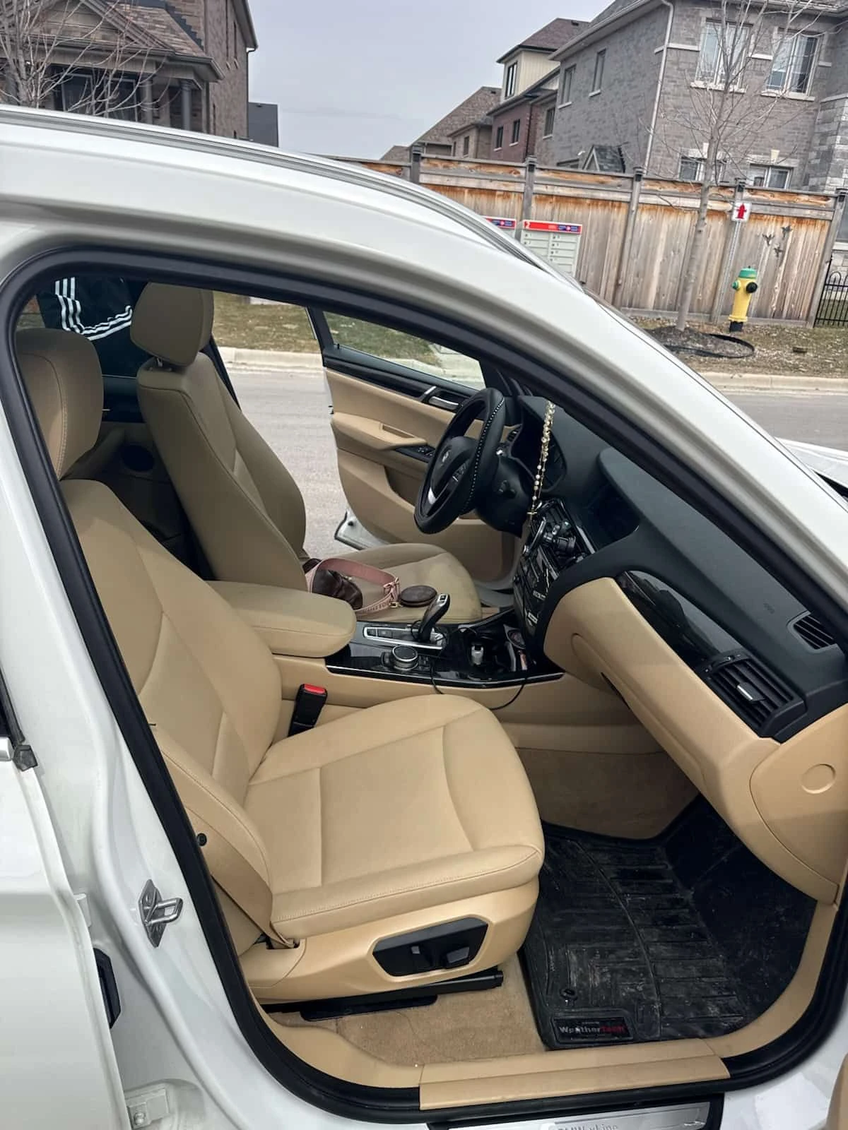 BMW X3 * xDrive28d * CARFAX * БЕЗ ПЪРВОНАЧАЛНА ВНОСКА, снимка 7 - Автомобили и джипове - 54038308