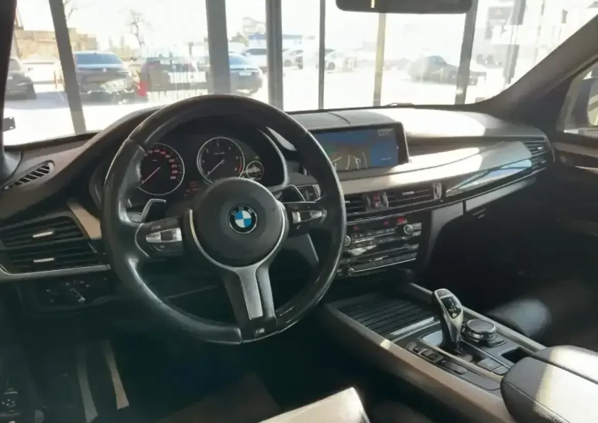 BMW X5 30d M-Paket, снимка 9 - Автомобили и джипове - 54228307