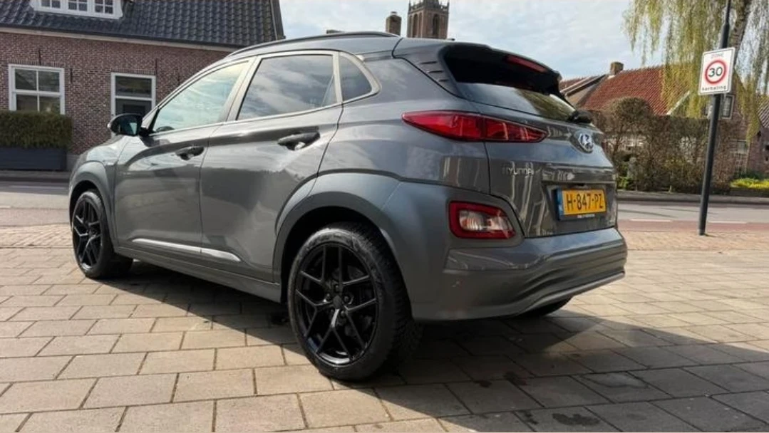 Hyundai Kona 64Kw, 150ph, Premium, Гаранция, обдухване, УНИКАТ, снимка 3 - Автомобили и джипове - 54234188