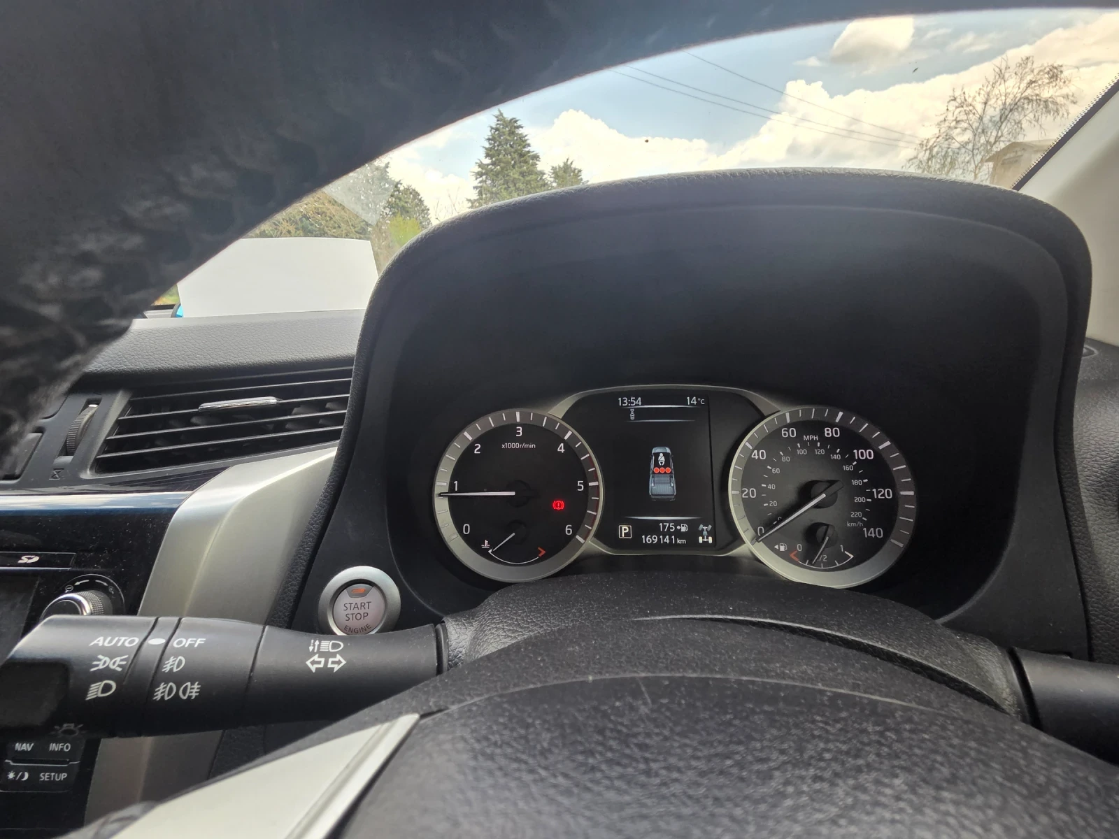 Nissan Navara 2.3 всички екстри, снимка 9 - Автомобили и джипове - 54236405