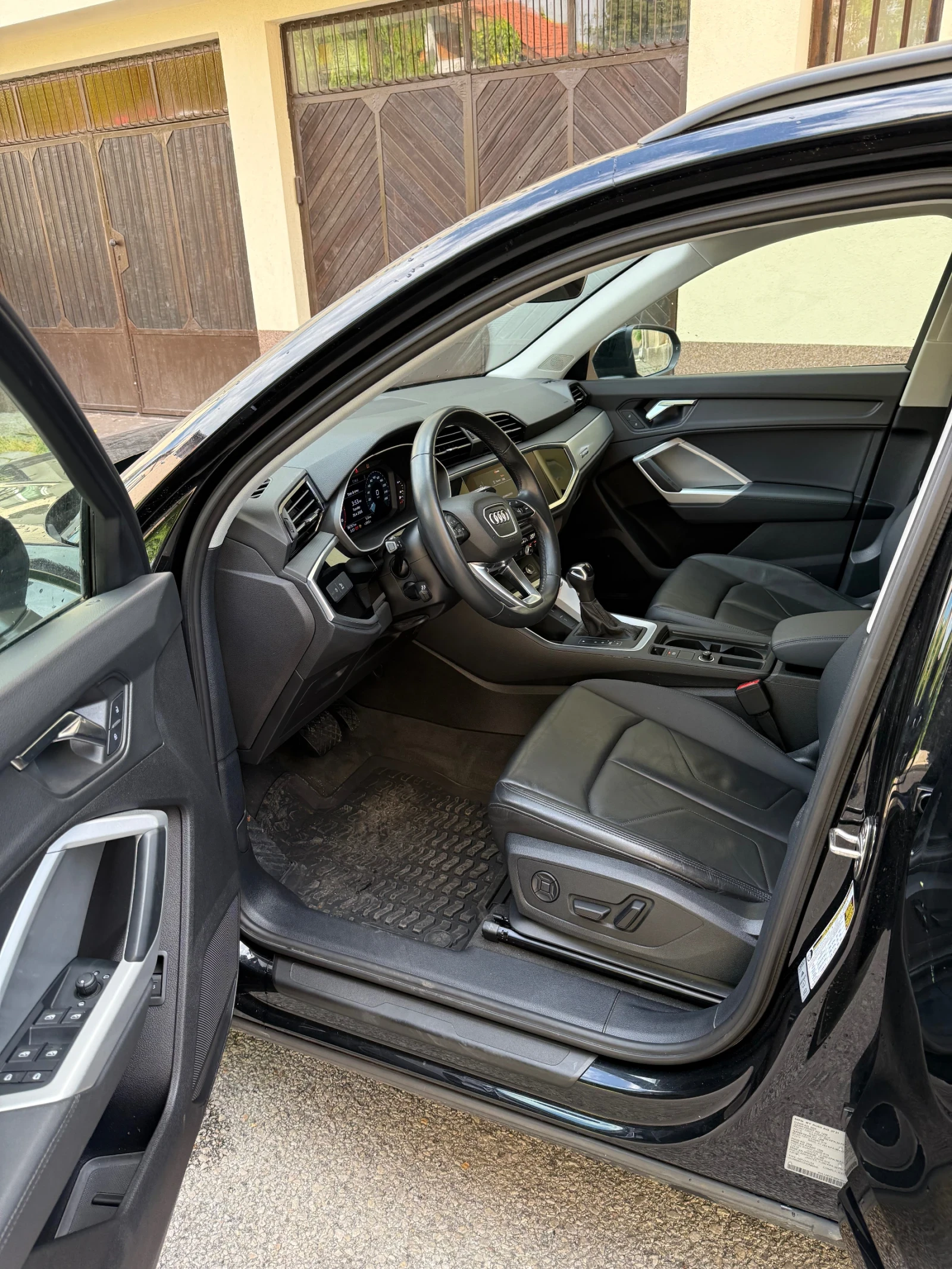 Audi Q3, снимка 10 - Автомобили и джипове - 54345016