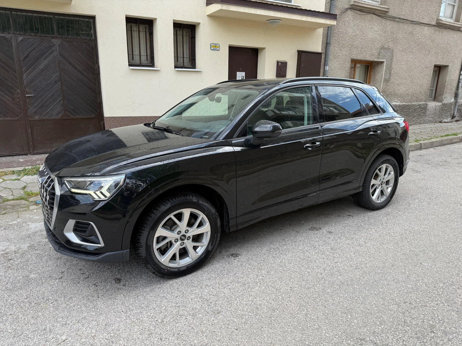 Audi Q3, снимка 2 - Автомобили и джипове - 54345016