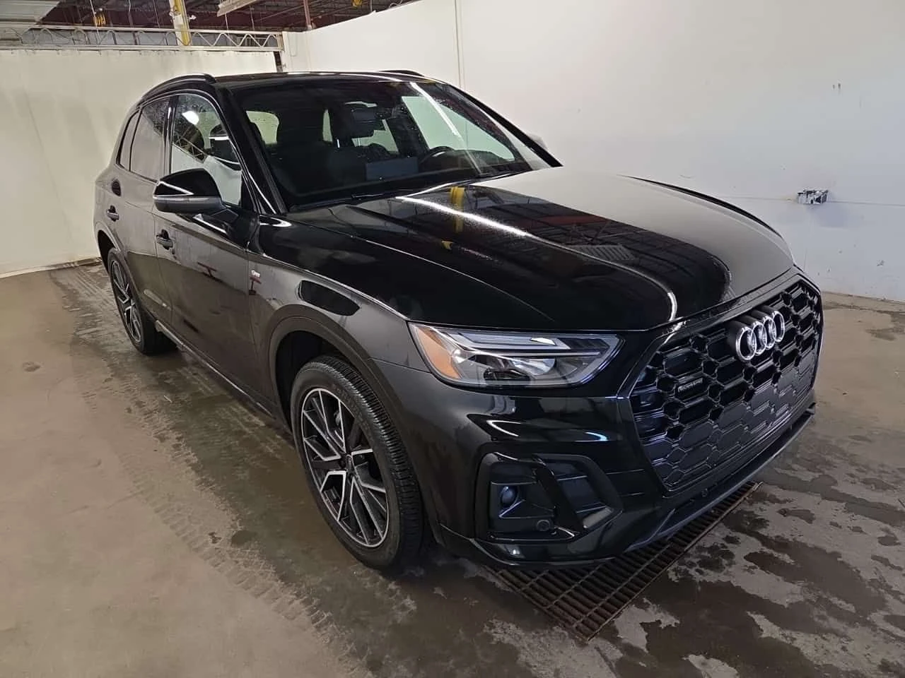Audi Q5 * PROGRESSIV * CARFAX * 2 КЛЮЧА * ПАНОРАМА * , снимка 2 - Автомобили и джипове - 54421590