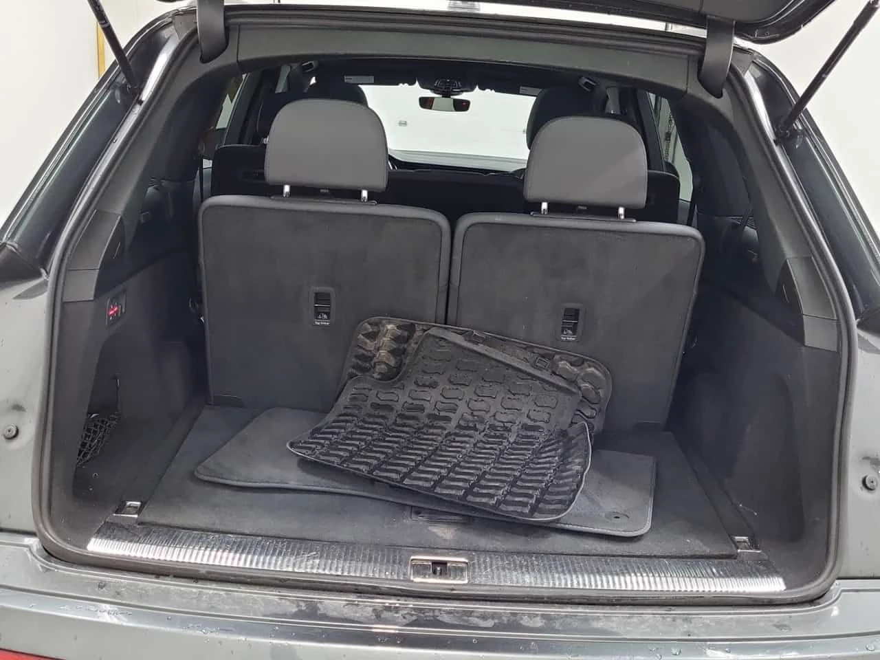 Audi Q7 * PROGRESSIV * CARFAX * БЕЗ ПЪРВОНАЧАЛНА ВНОСКА, снимка 14 - Автомобили и джипове - 54677382